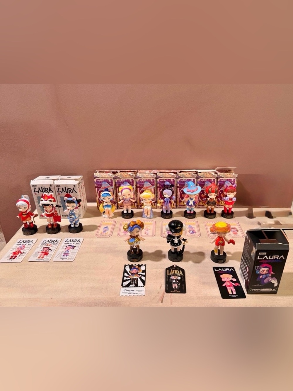 Laura Blind Box Collection-15 Figures